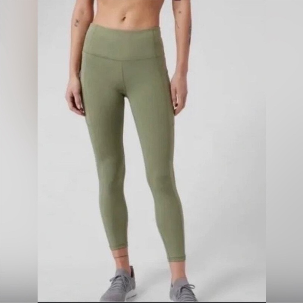 ATHLETA Ultimate Stash II 7/8 tight; size XL